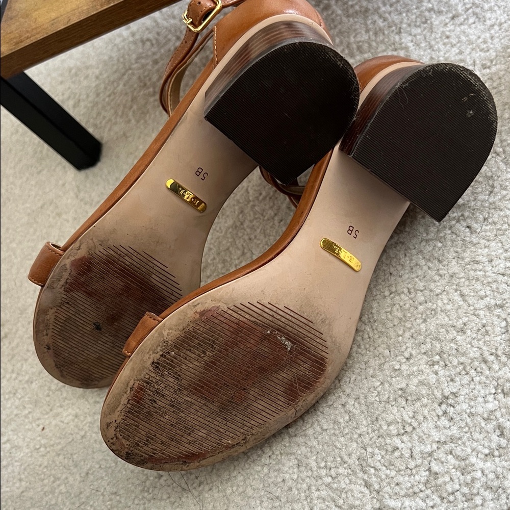 Lauren Ralph Lauren Sandals - Picture 3 of 6